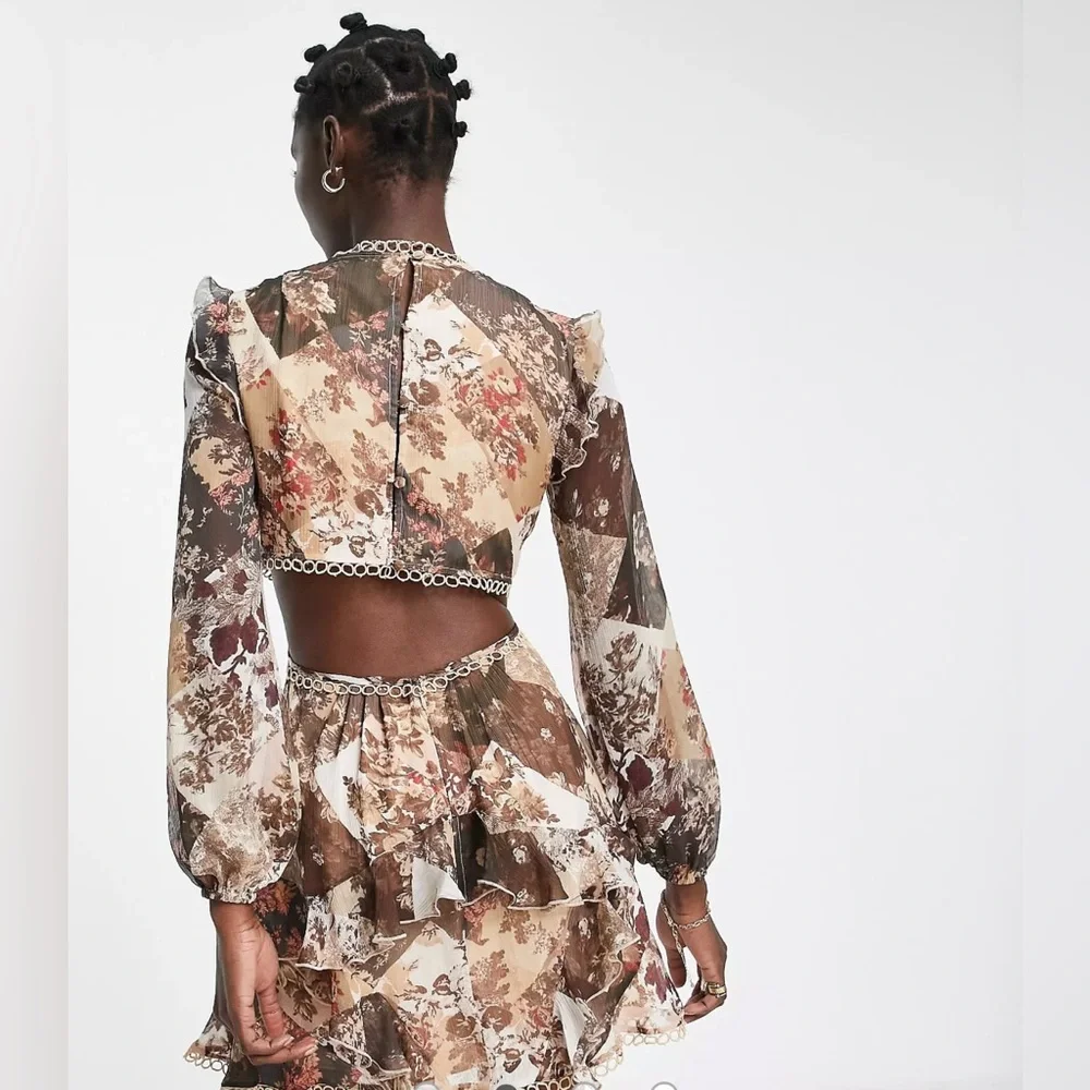 ASOS FLORAL BROWN CUT OUT MINI DRESS🤎🌸 - Picture 3 of 6